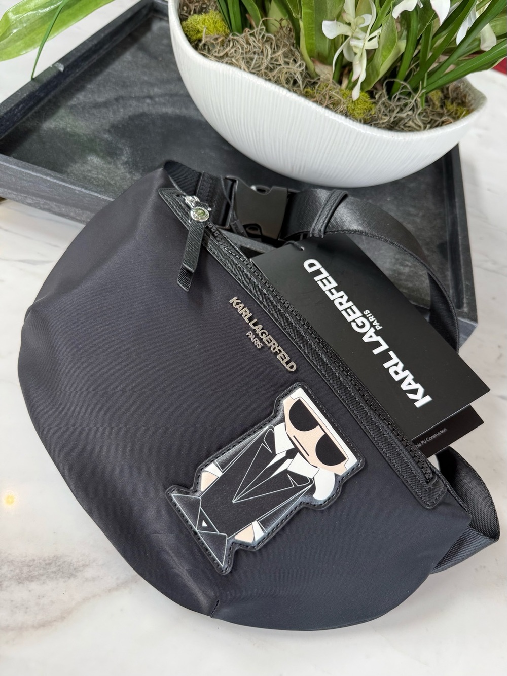 New KARL LAGERFELD Paris Amour Belt Bag